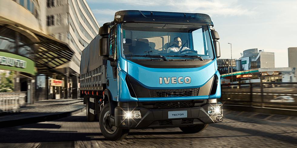 Iveco desenvolve simulador de caminhão - Agência Transporta Brasil